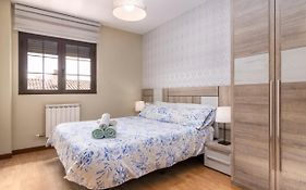 Apartamento Caño Badillo - Plaza Mayor - leonapartamentos